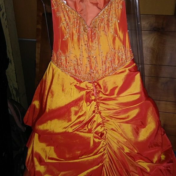 Prom Dress burnt orange - Picture 10 of 12